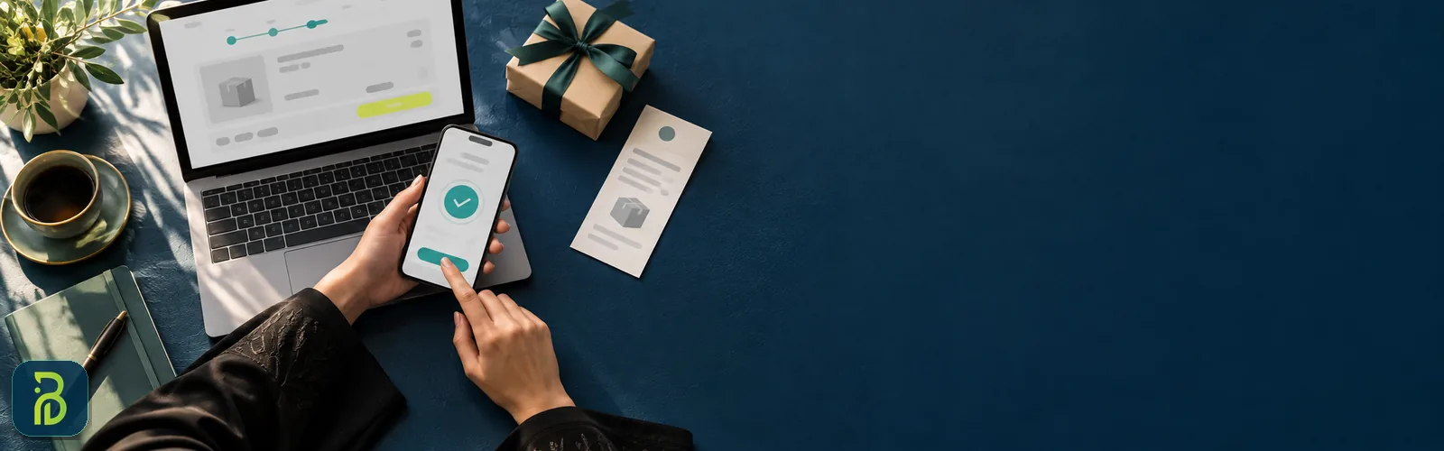 عميلة تؤكد الدفع من جوالها بجانب صفحة الدفع في متجر إلكتروني - تفعيل Apple Pay للمتاجر الالكترونية مع مدى